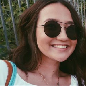 Meet your Posher, Deana